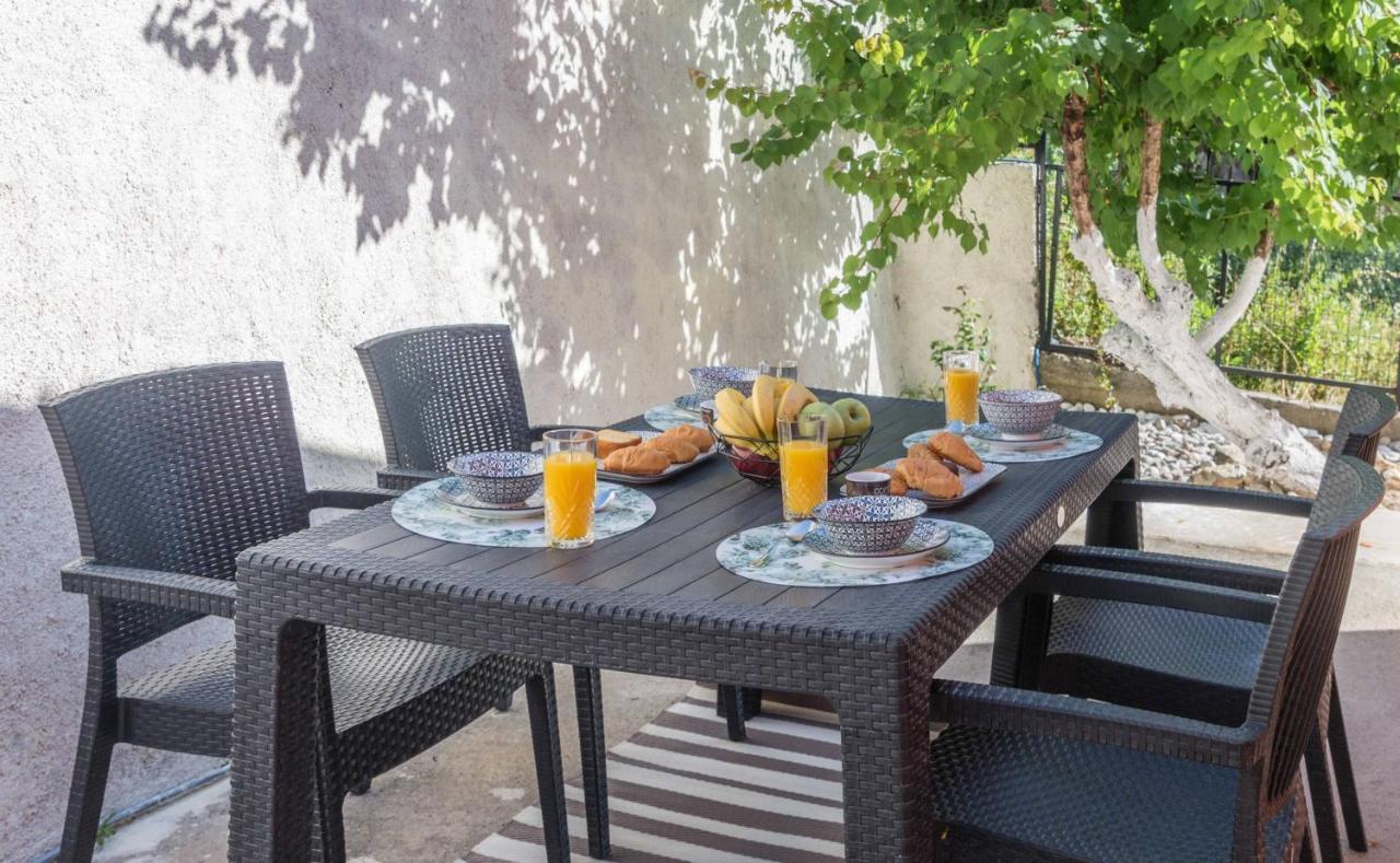 Olea House 2' Walk From The Sea Villa Notos Екстериор снимка